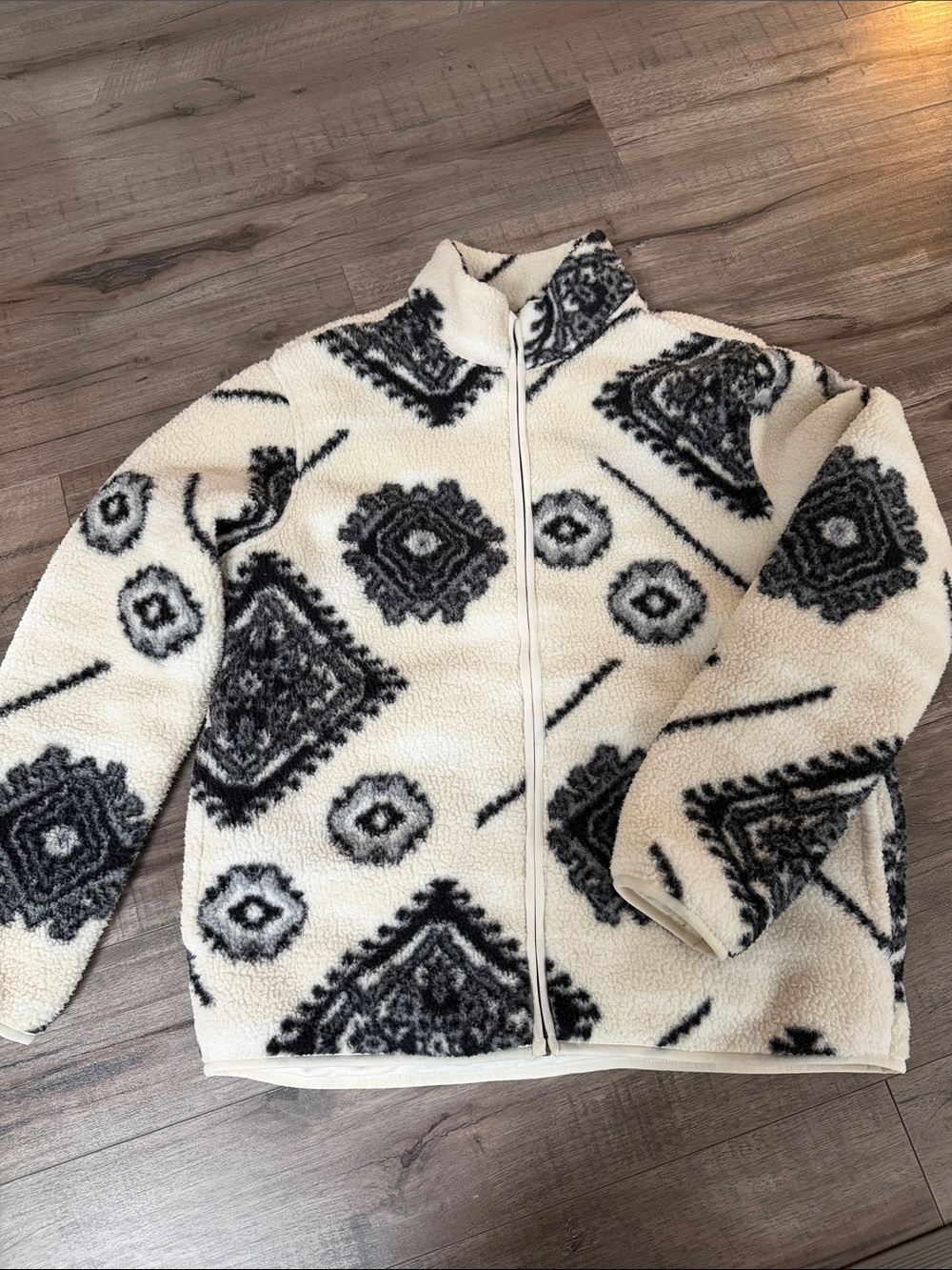 Men’s S Old Navy Patterned Sherpa Zip Jacket